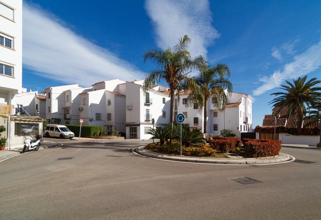 Bahia 57 Apartments Casasol Nerja Bagian luar foto